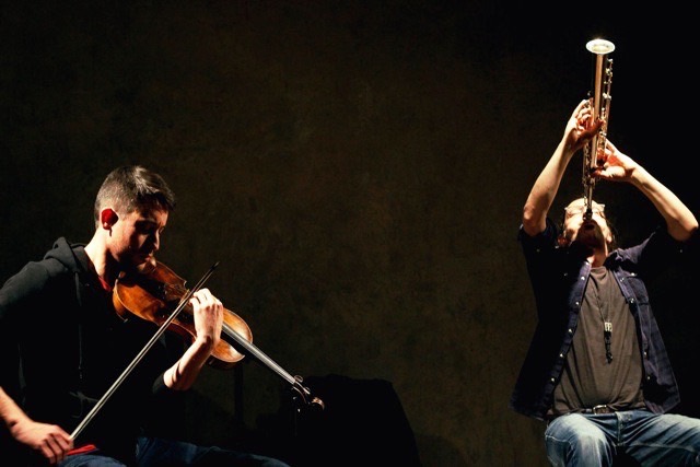 Frantz Loriot und Christoph Erb spielen Violine und Bassklarinette