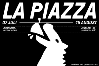 schwarzer Hintergrund mit weisser Schrift «La Piazza». Davor ist eine weisse, wolfartige Figur zu sehen die Pizza Stücke isst.