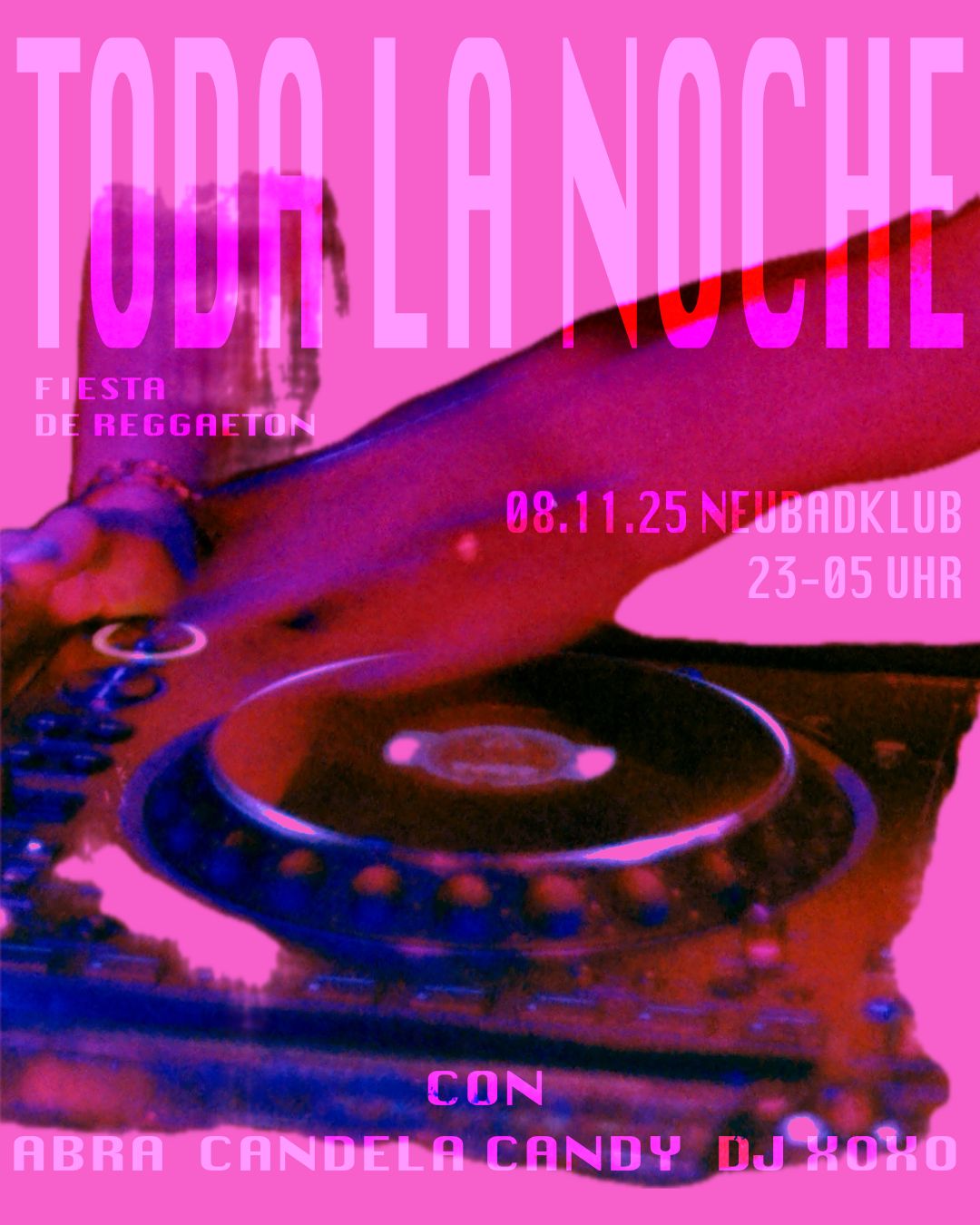 Pinker Hintergrund mit einem DJ Player 